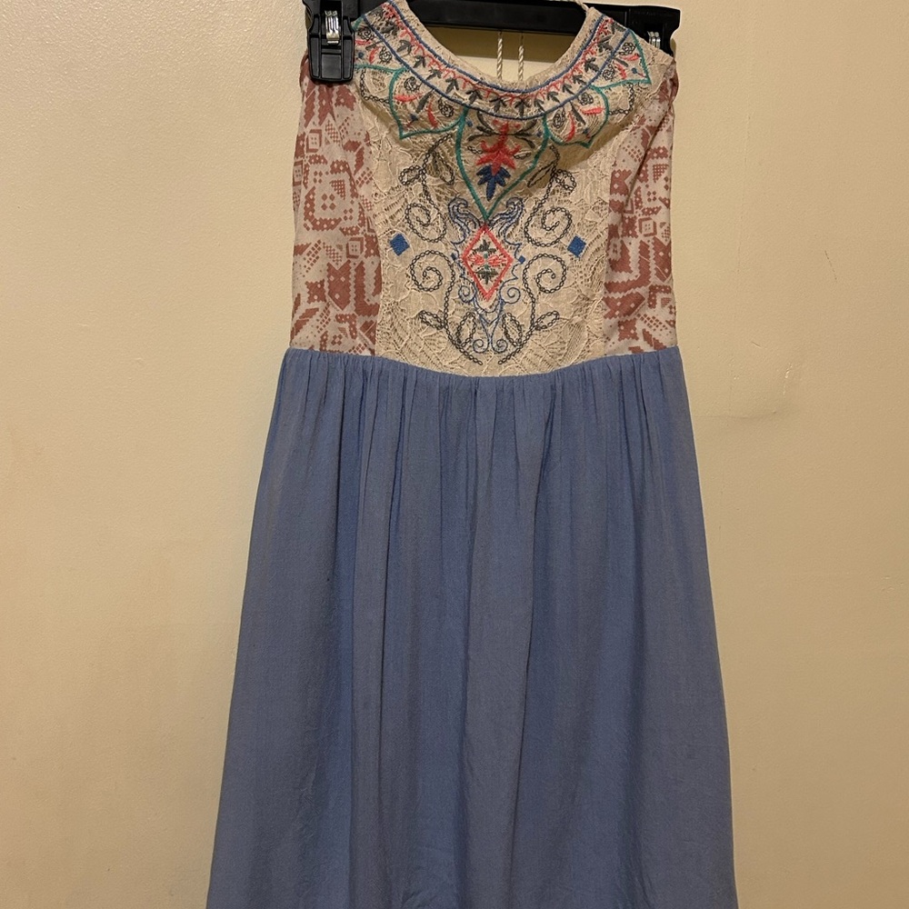 Flying Tomato halter dress S cream lace & Aztec print bodice blue skirt rayon
